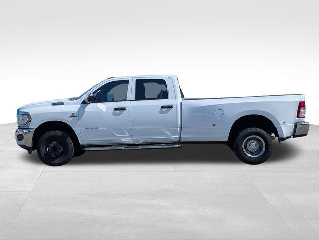 2021 RAM 3500 Tradesman Crew Cab 4x4 8 Box