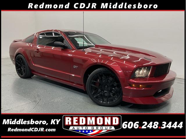 2005 Ford Mustang GT Deluxe 2005 Ford Mustang GT Deluxe