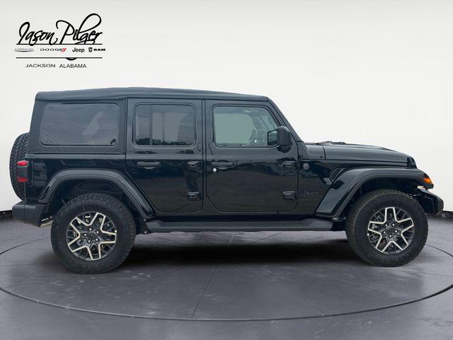 2025 Jeep Wrangler 4-Door Sahara 4x4