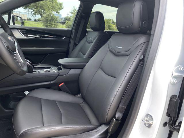 2025 Cadillac XT5 FWD Premium Luxury