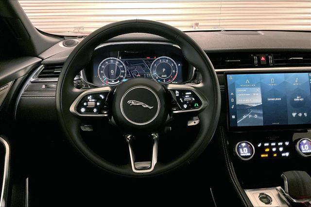 2025 Jaguar F-PACE P250 R-Dynamic S