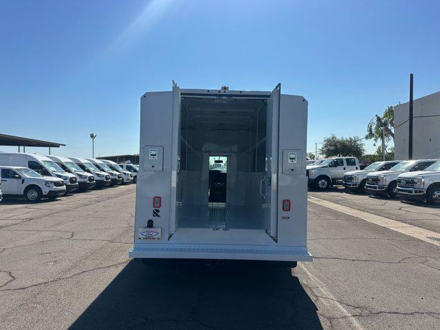 2026 Ford E-350 Cutaway E-350 DRW 158" WB