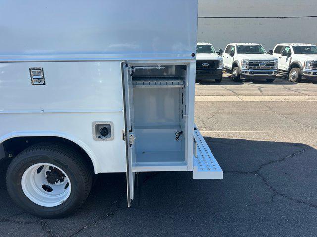 2026 Ford E-350 Cutaway E-350 DRW 158" WB