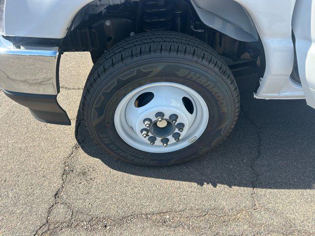 2026 Ford E-350 Cutaway E-350 DRW 158" WB