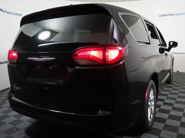 2026 Chrysler Voyager LX