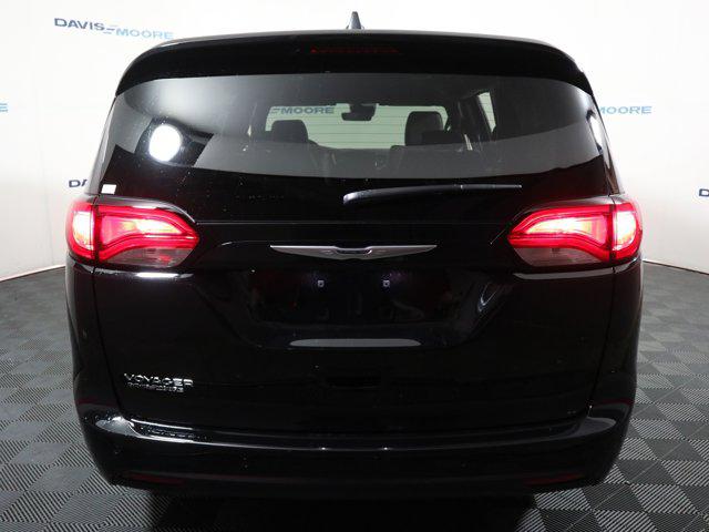 2026 Chrysler Voyager LX