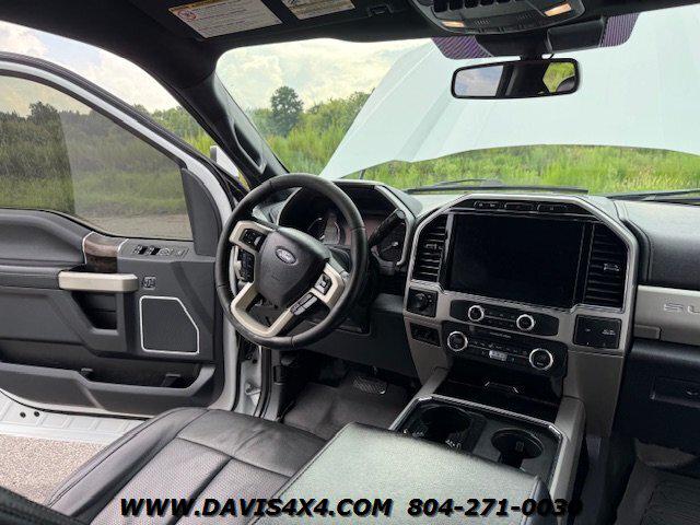 2022 Ford F-550 Lariat