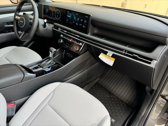 2025 Hyundai Santa Cruz SEL Activity