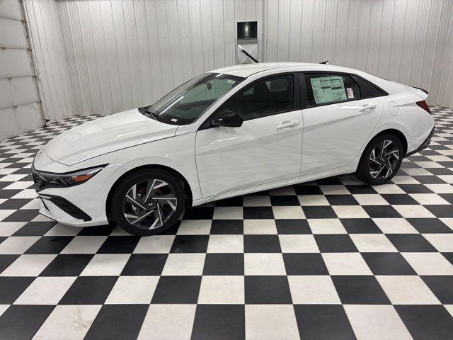 2025 Hyundai Elantra Hybrid SEL Sport for sale in ROCHESTER, MN