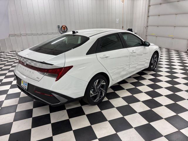 2025 Hyundai Elantra Hybrid SEL Sport