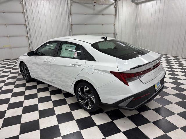 2025 Hyundai Elantra Hybrid SEL Sport