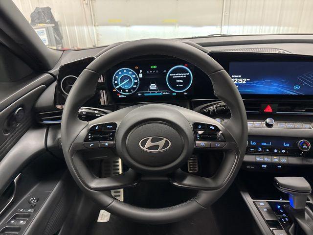 2025 Hyundai Elantra Hybrid SEL Sport
