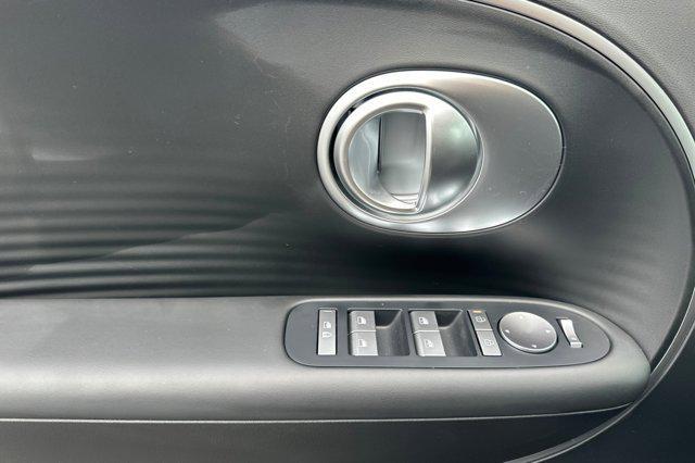 2026 Hyundai IONIQ 9 SE