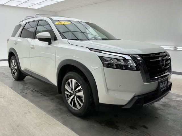 2024 Nissan Pathfinder SL FWD