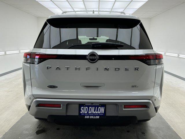 2024 Nissan Pathfinder SL FWD