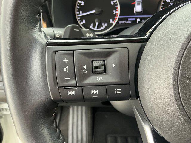 2024 Nissan Pathfinder SL FWD