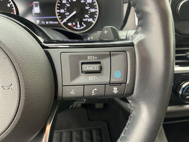 2024 Nissan Pathfinder SL FWD
