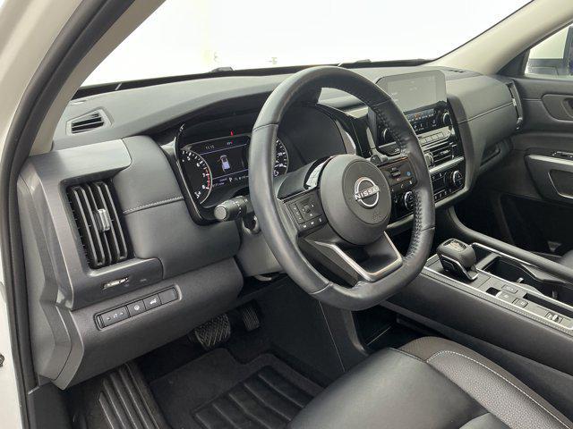 2024 Nissan Pathfinder SL FWD
