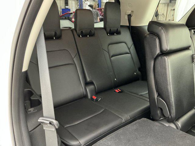 2024 Nissan Pathfinder SL FWD