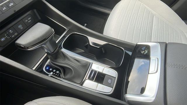 2026 Hyundai Santa Cruz SE