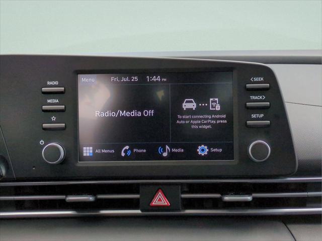 2025 Hyundai Elantra SE