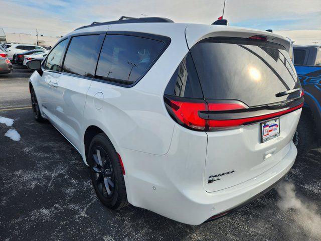 2025 Chrysler Pacifica PACIFICA SELECT
