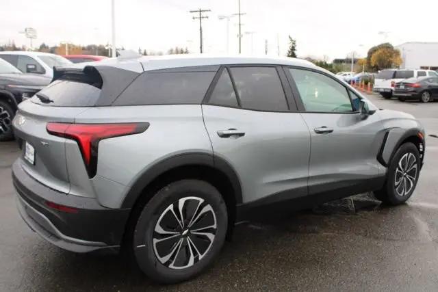 2024 Chevrolet V Blazer eAWD 2LT