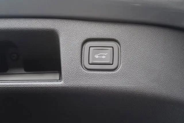 2024 Chevrolet V Blazer eAWD 2LT