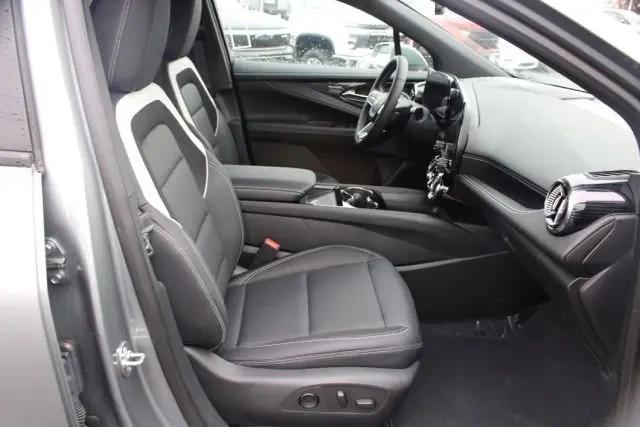 2024 Chevrolet V Blazer eAWD 2LT