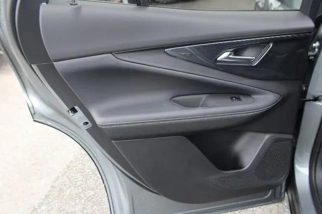 2025 Chevrolet V Blazer eAWD LT