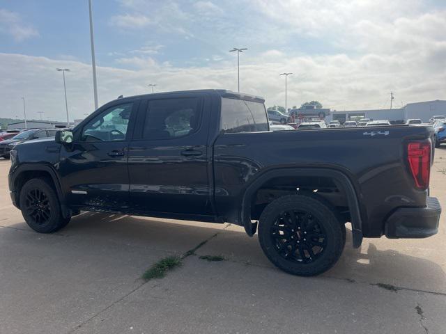 2022 GMC Sierra 1500 4WD Crew Cab Short Box Elevation
