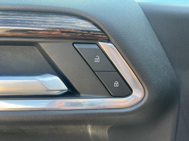 2022 GMC Sierra 1500 4WD Crew Cab Short Box Elevation