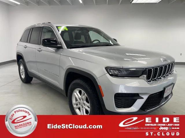 2024 Jeep Grand Cherokee Laredo 4x4 2024 Jeep Grand Cherokee Laredo 4x4