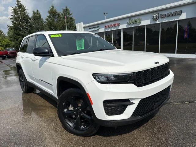 2023 Jeep Grand Cherokee Altitude 4x4