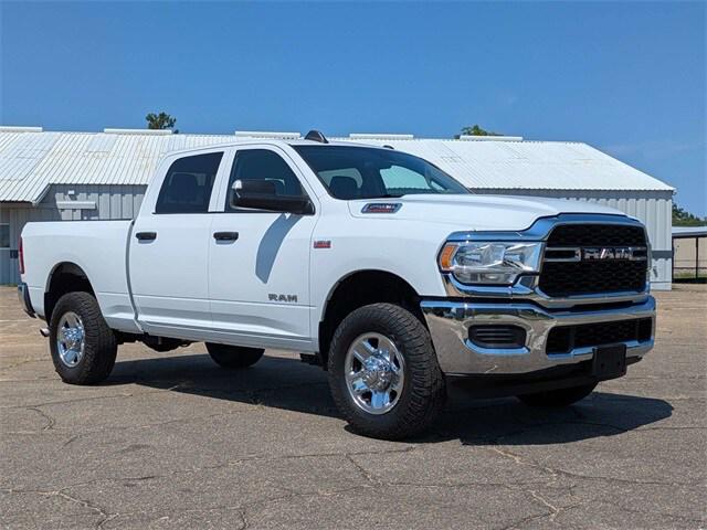 2020 RAM 2500 Tradesman Crew Cab 4X4 64 Box