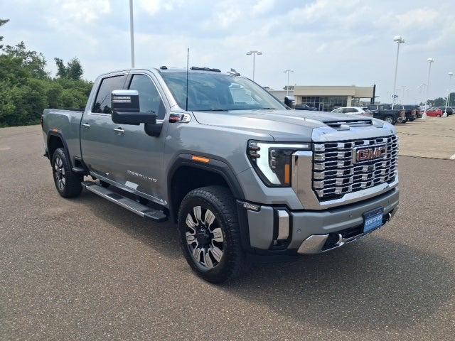 2025 GMC Sierra 3500HD 4WD Crew Cab Standard Bed Denali