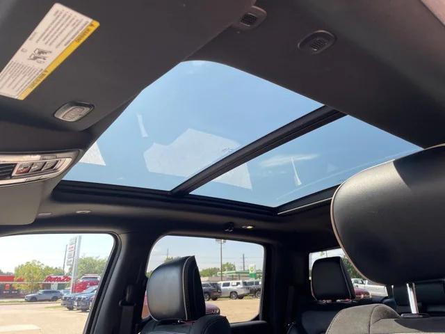 2022 RAM 1500 Laramie Crew Cab 4x4 57 Box