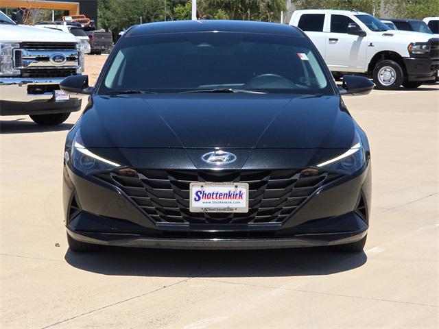 2022 Hyundai Elantra SE