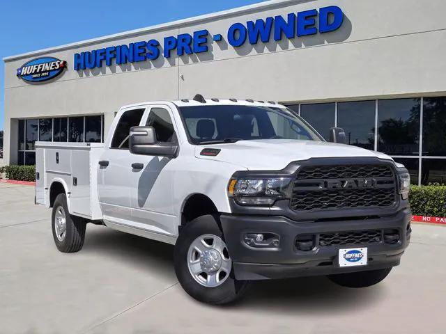 2023 RAM 3500 Tradesman Crew Cab 4x4 8 Box 2023 RAM 3500 Tradesman Crew Cab 4x4 8 Box