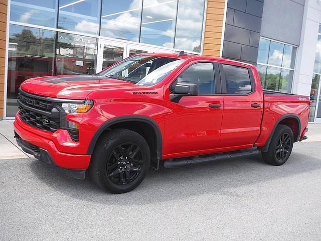 2023 Chevrolet Silverado 1500 4WD Crew Cab Short Bed Custom