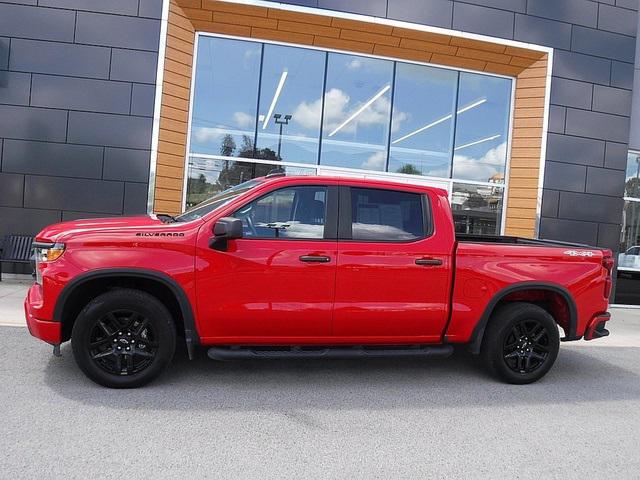 2023 Chevrolet Silverado 1500 4WD Crew Cab Short Bed Custom
