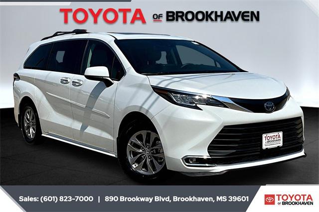 2022 Toyota Sienna XLE