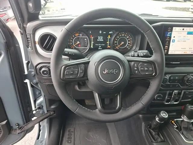 2025 Jeep Wrangler 4-Door Summit 4x4