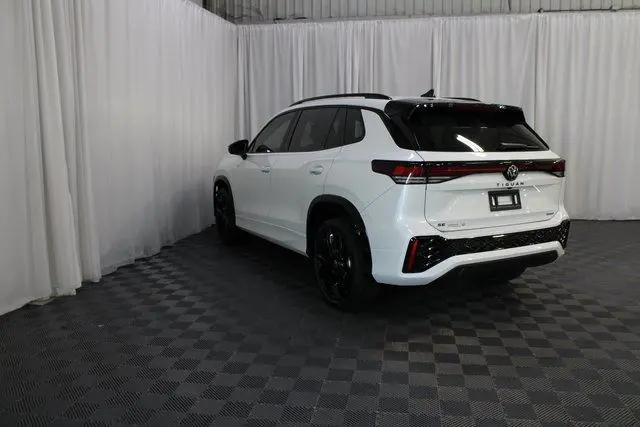 2025 Volkswagen Tiguan 2.0T SE R-Line Black