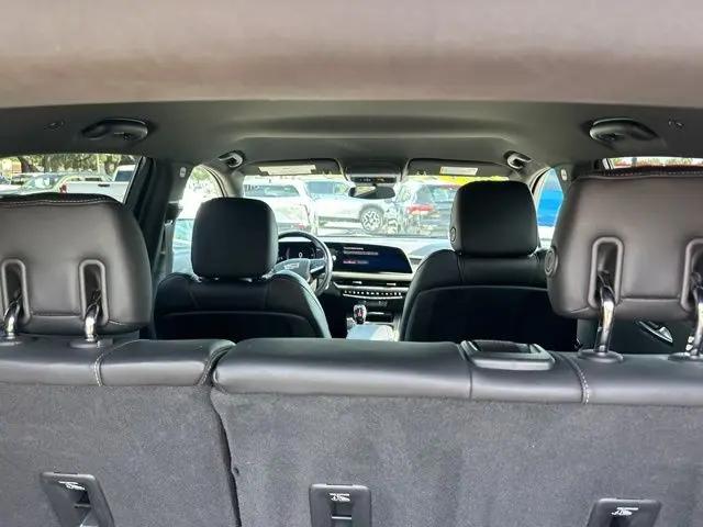 2024 Cadillac XT4 AWD Premium Luxury