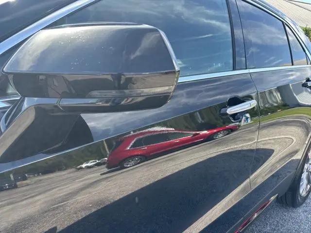 2024 Cadillac XT4 AWD Premium Luxury