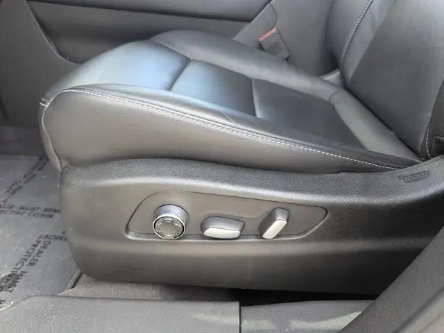 2024 Cadillac XT4 AWD Premium Luxury