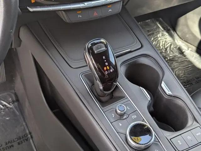 2024 Cadillac XT4 AWD Premium Luxury