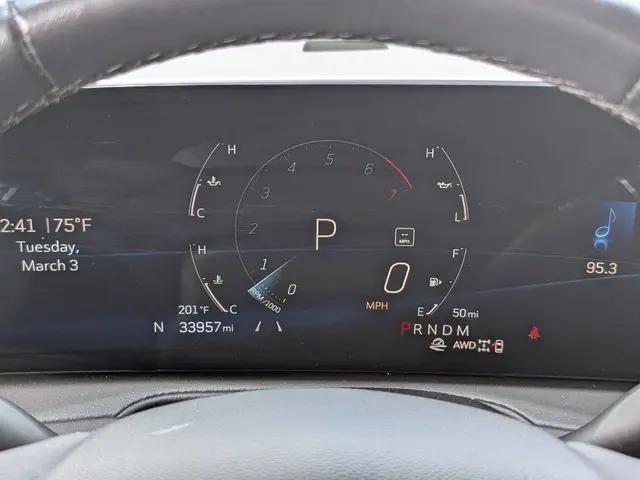 2024 Cadillac XT4 AWD Premium Luxury
