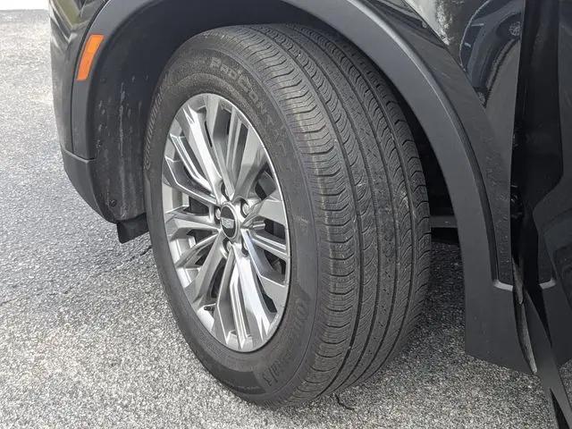2024 Cadillac XT4 AWD Premium Luxury